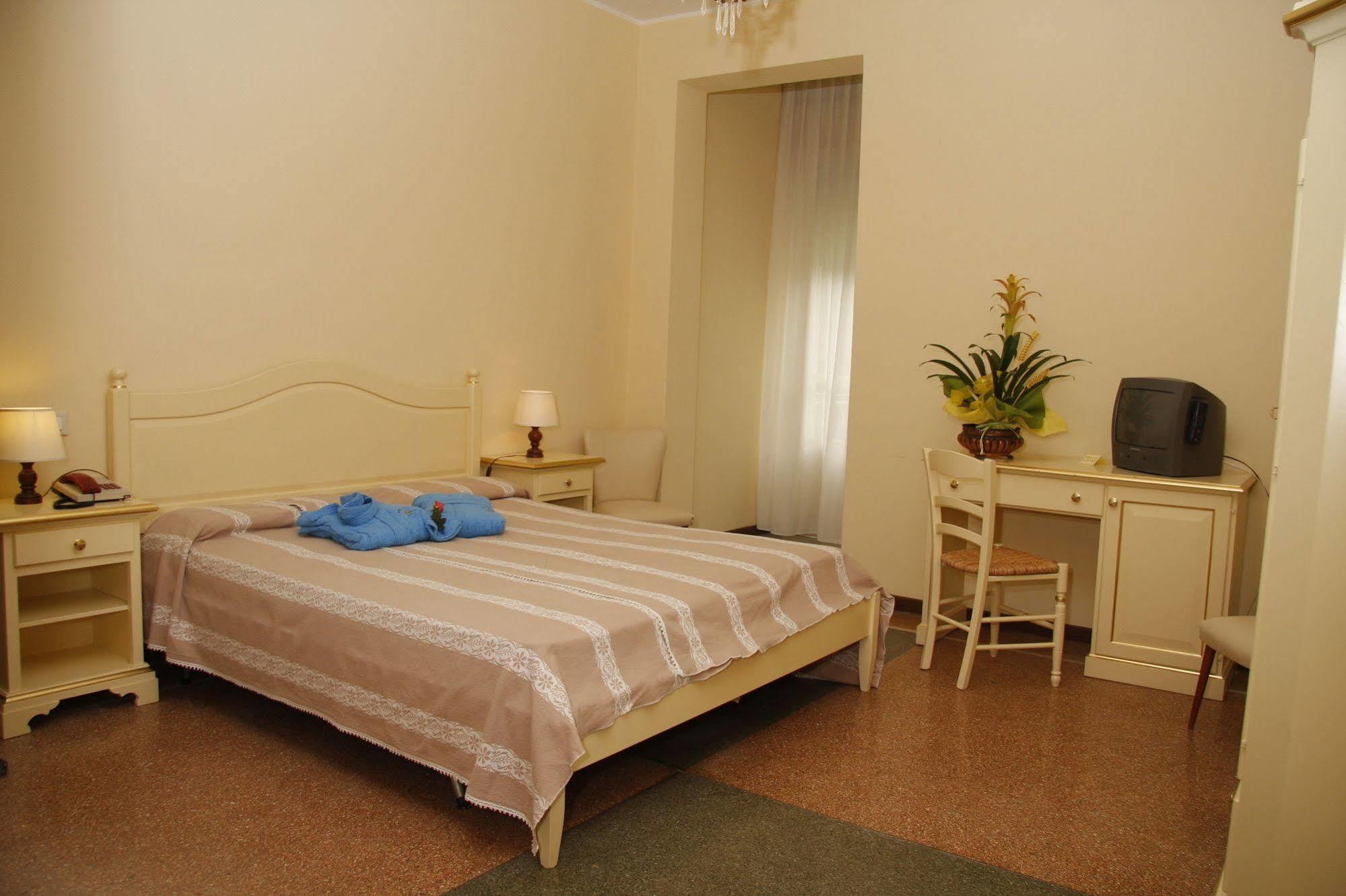 Hotel B&B Risorta Abano Terme Bagian luar foto