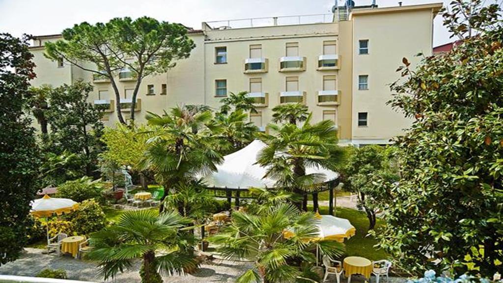 Hotel B&B Risorta Abano Terme Bagian luar foto
