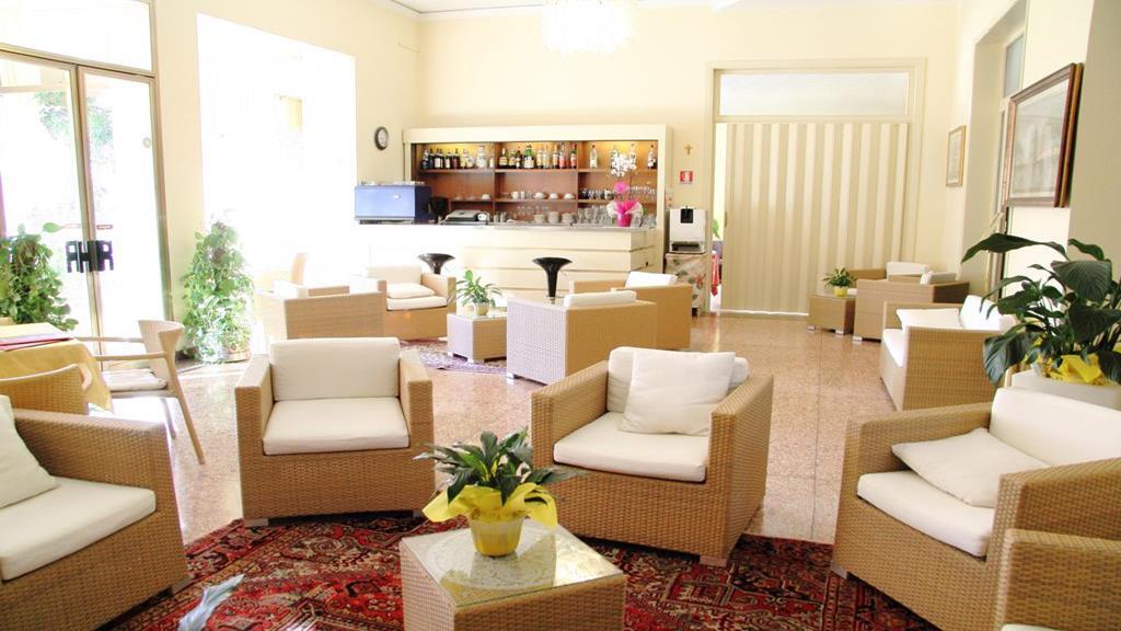 Hotel B&B Risorta Abano Terme Bagian luar foto